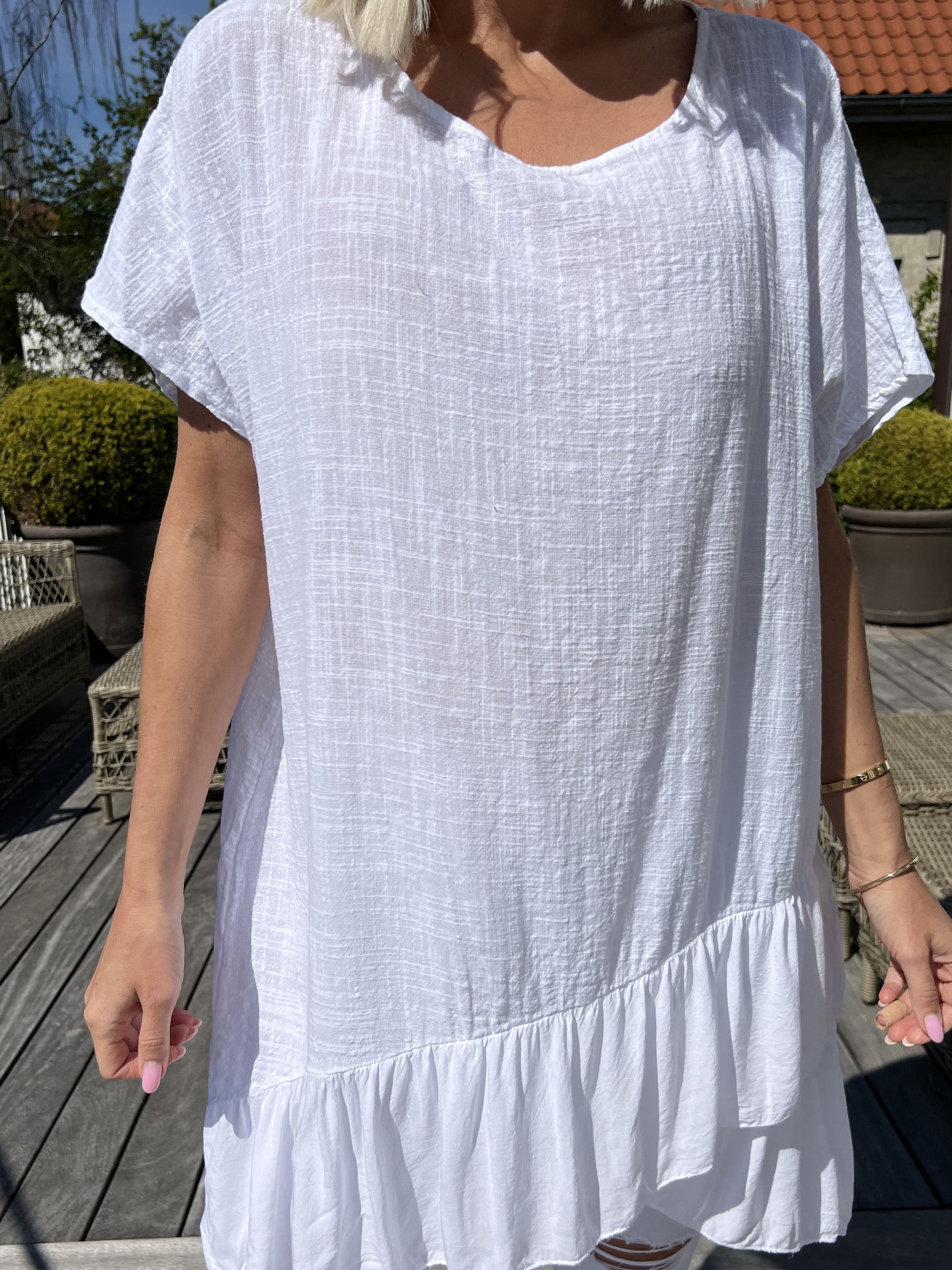 Elba - Tunika i forskudt længde med flæser